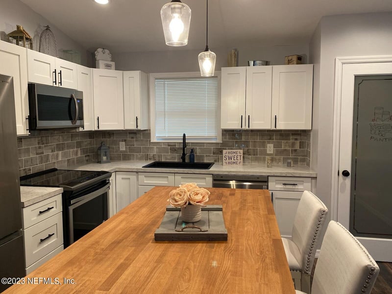 1234 Jones Ln, Lawtey, FL 32058