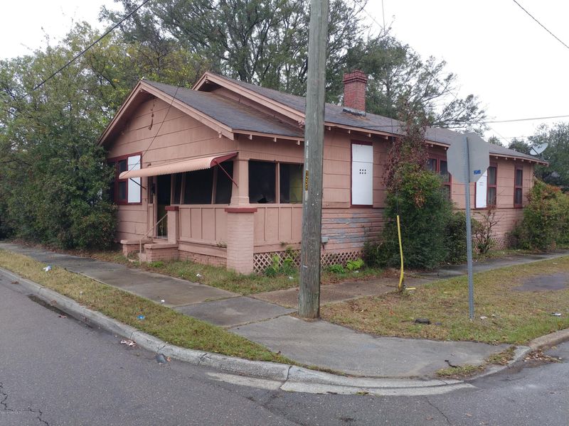 1235 Grothe St, Jacksonville, FL 32209
