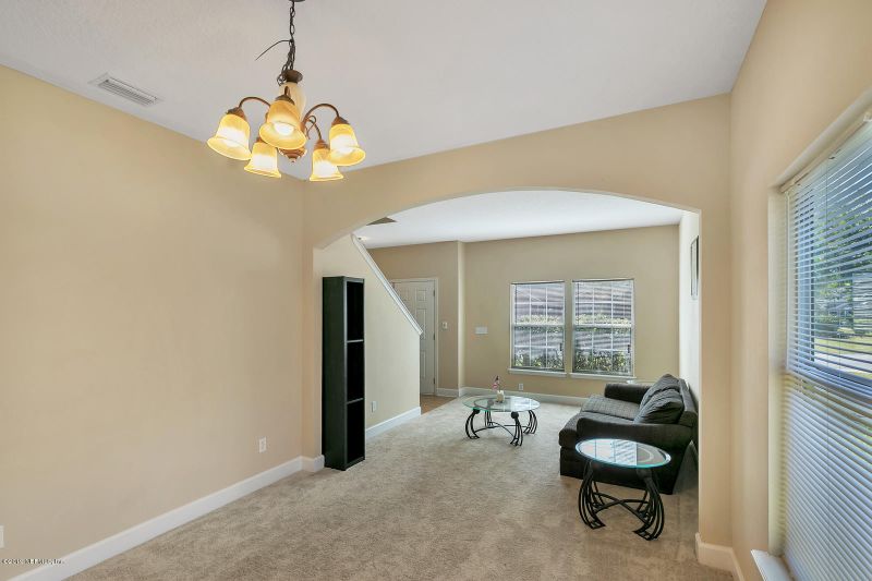 12355 Cadley Cir, Jacksonville, FL 32219
