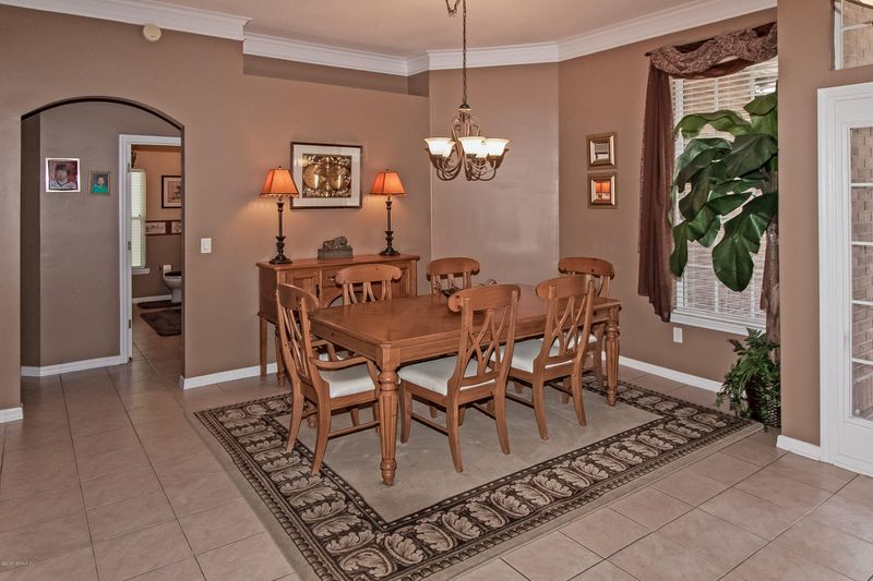 1236 Lake Parke Dr, St Johns, FL 32259