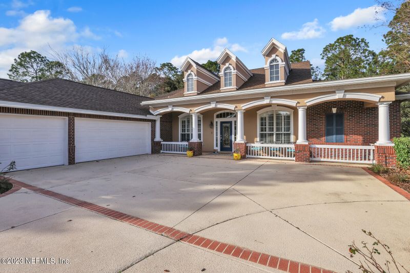 1236 N Burgandy Trl, St Johns, FL 32259