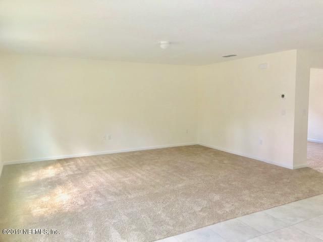 12360 Cherry Bluff Dr, Jacksonville, FL 32218