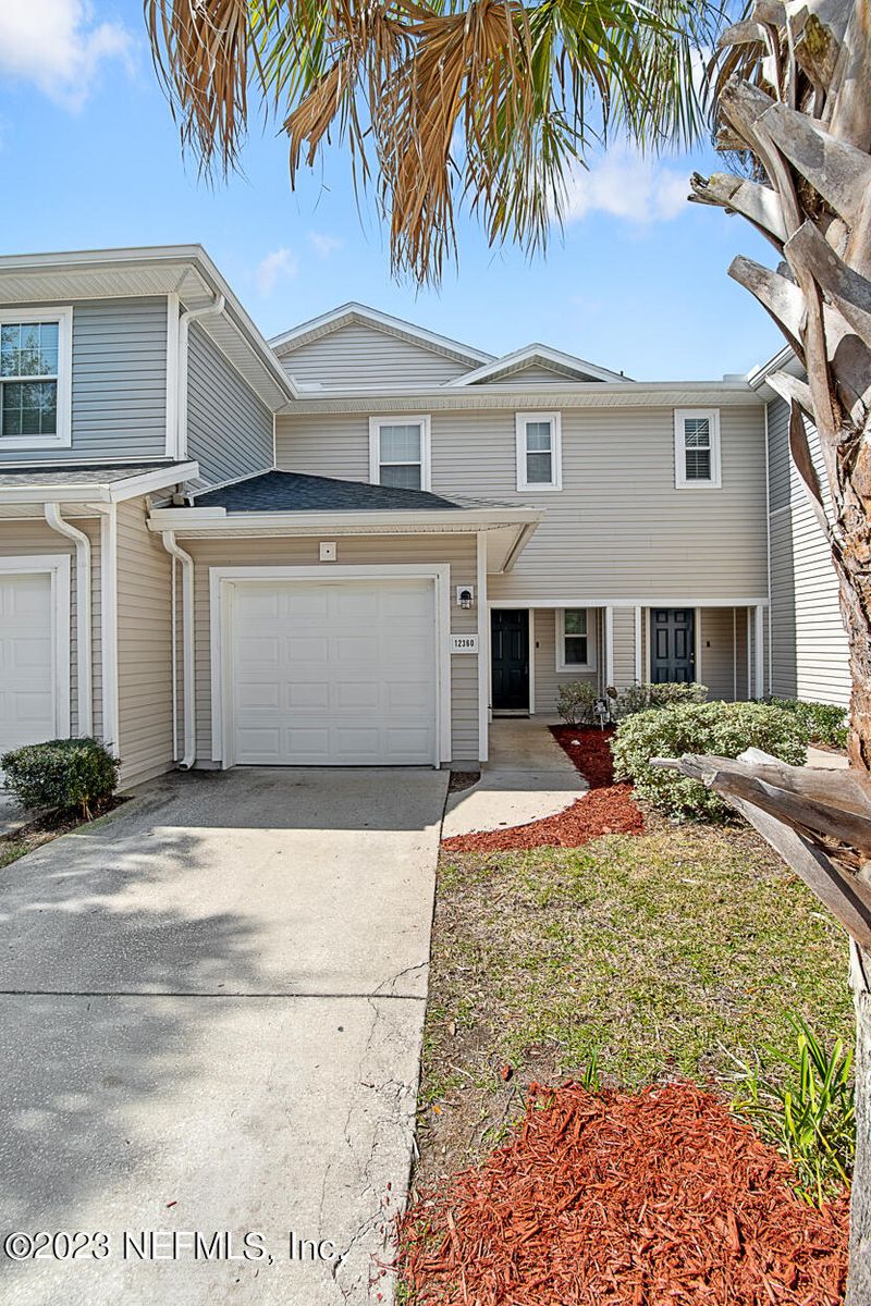 12360 Mangrove Forest Ct, Jacksonville, FL 32218