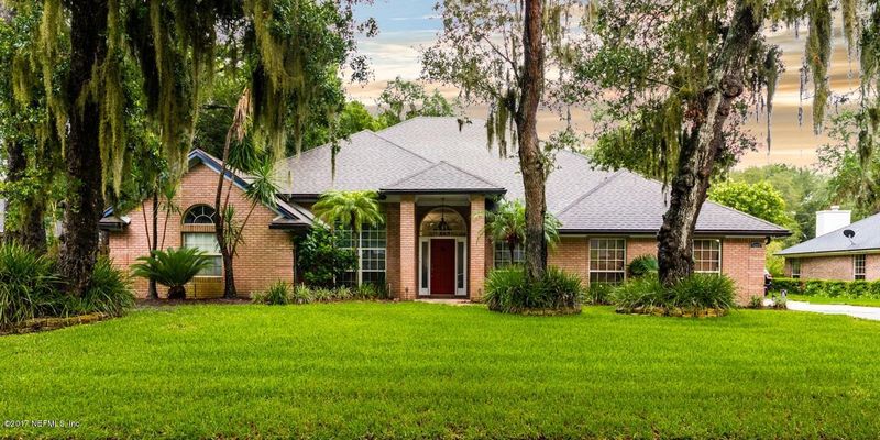 1237 Willow Oaks Dr E, Jacksonville Beach, FL 32250