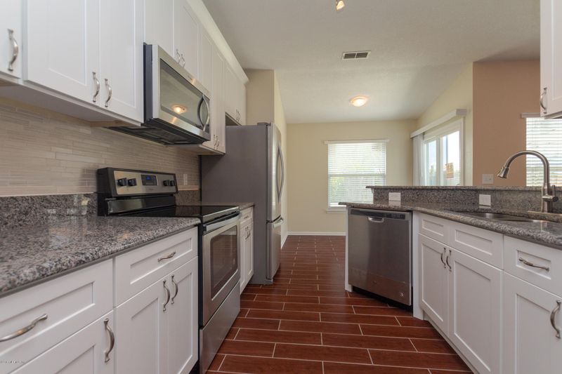 12371 Forest Bluff Ct, Jacksonville, FL 32225