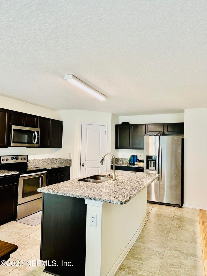 12396 Cherry Bluff Dr, Jacksonville, FL 32218