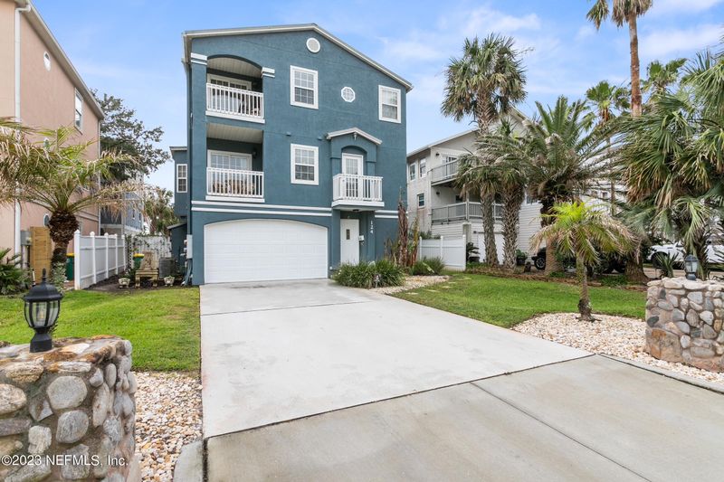 124 11th Ave S #C, Jacksonville Beach, FL 32250