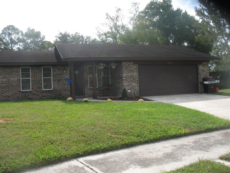 1241 Sizemore Ct, Jacksonville, FL 32221