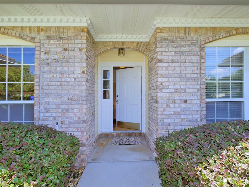 12417 Jeremys Landing Dr E, Jacksonville, FL 32258
