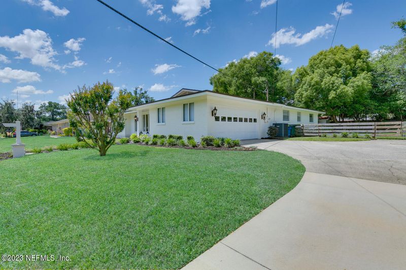 1244 Jamaica Rd E, Jacksonville, FL 32216
