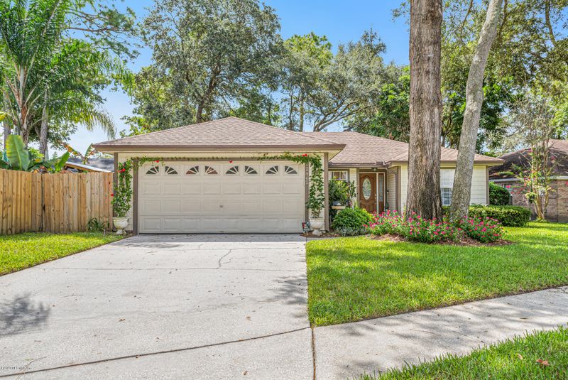 12462 Herblore Dr, Jacksonville, FL 32225