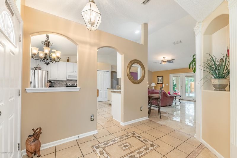 1247 Waterfall Dr, Jacksonville, FL 32225