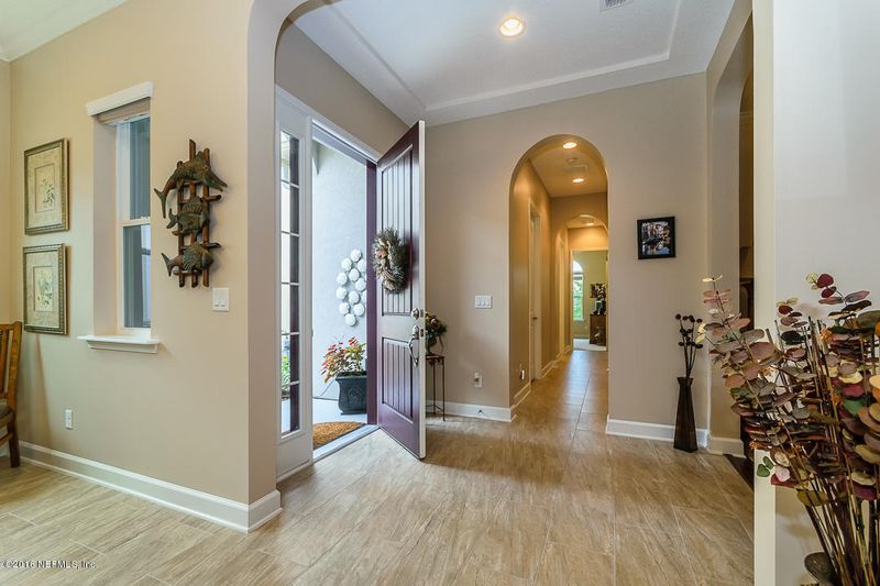 125 Crestway Ln, Jacksonville, FL 32081