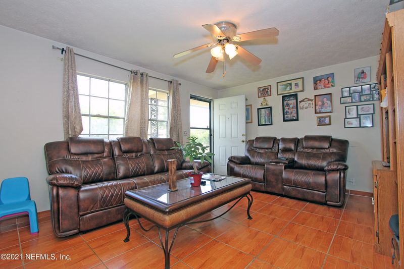 125 Hercules Dr, Orange Park, FL 32073