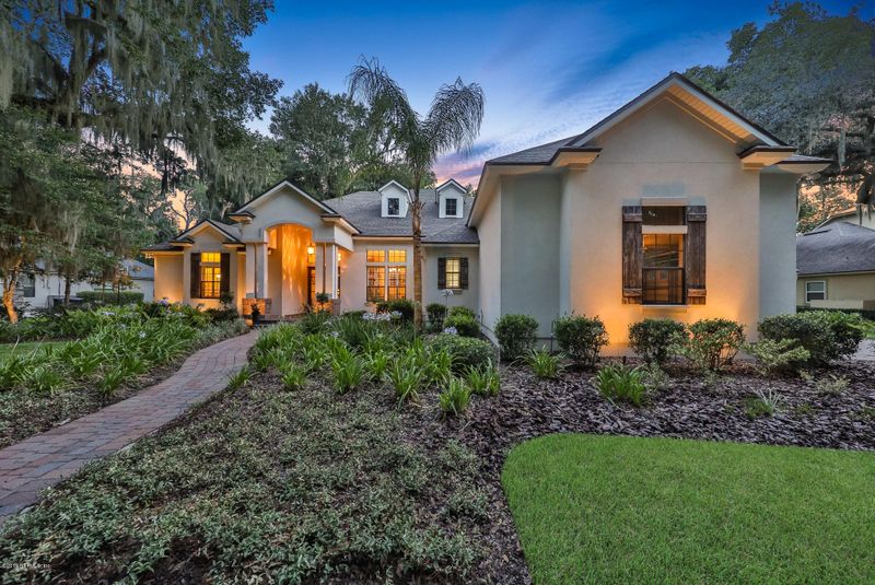125 Holly Berry Ln, St Johns, FL 32259