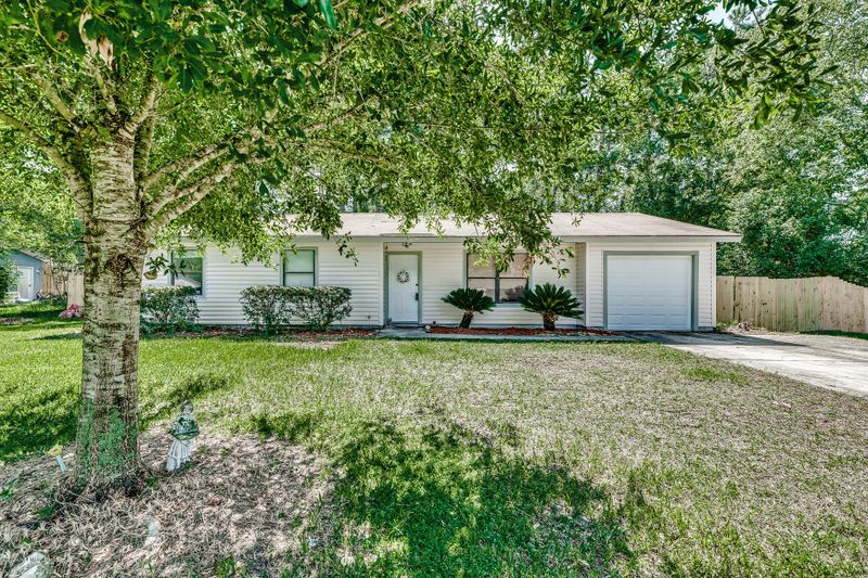 125 Mango Dr, Middleburg, FL 32068