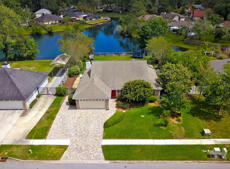 12511 Jeremys Landing Dr E, Jacksonville, FL 32258