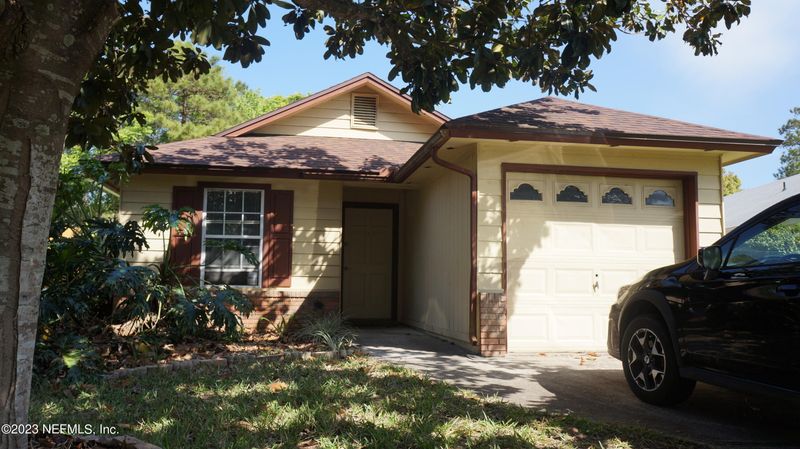 12575 Ashmore Green Dr N, Jacksonville, FL 32246