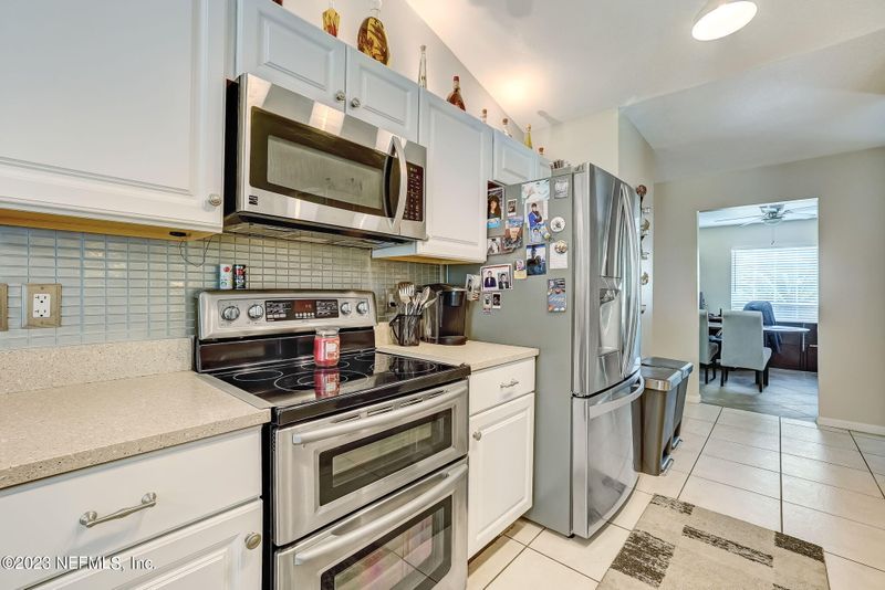 12604 Running River Rd S, Jacksonville, FL 32225