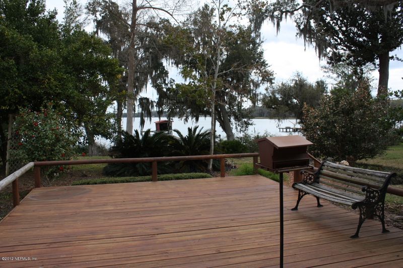 1261 Pleasant Point Rd, Green Cove Springs, FL 32043