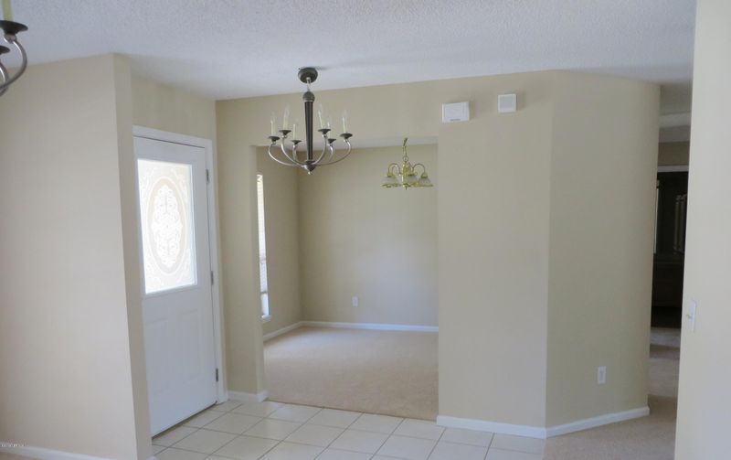 1261 Summit Oaks Dr W, Jacksonville, FL 32221