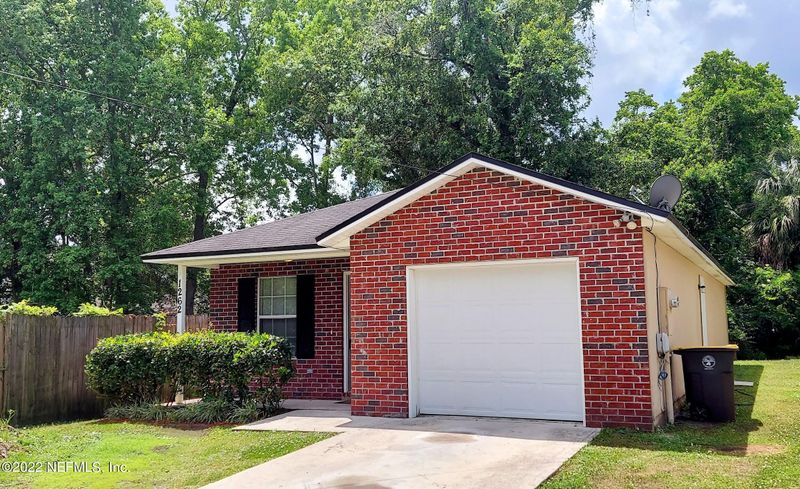 1262 Mull St, Jacksonville, FL 32205