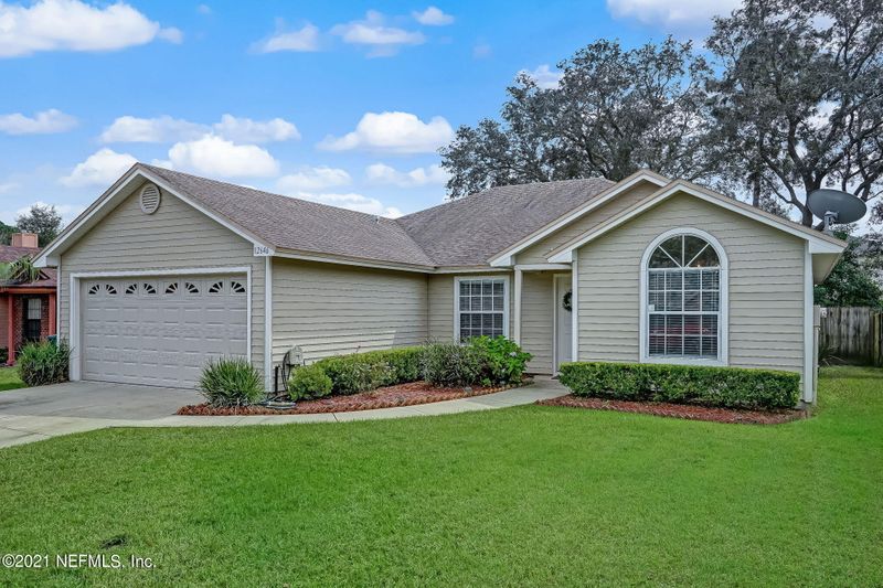 12646 Ashglen Dr S, Jacksonville, FL 32224