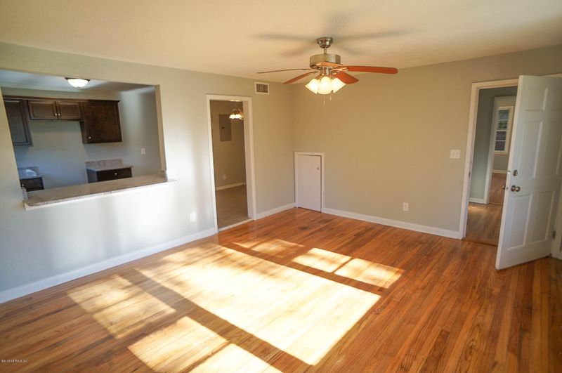 1265 Donald St, Jacksonville, FL 32205
