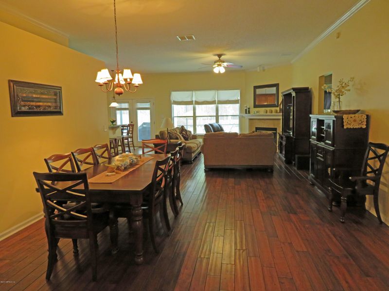 1265 Ribbon Rd, St Johns, FL 32259