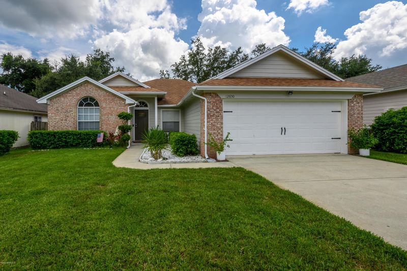 12650 Ashglen Dr N, Jacksonville, FL 32224