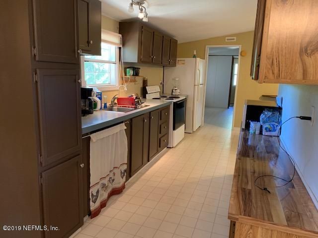 1266 NW 251st St, Lawtey, FL 32058