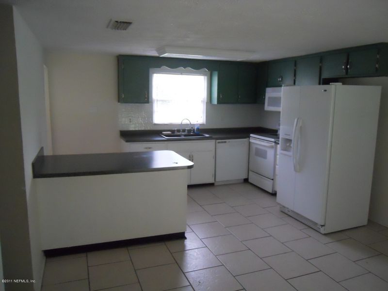 12733 Pulaski Rd, Jacksonville, FL 32218