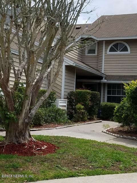 12737 Ashbrook Cir E, Jacksonville, FL 32225