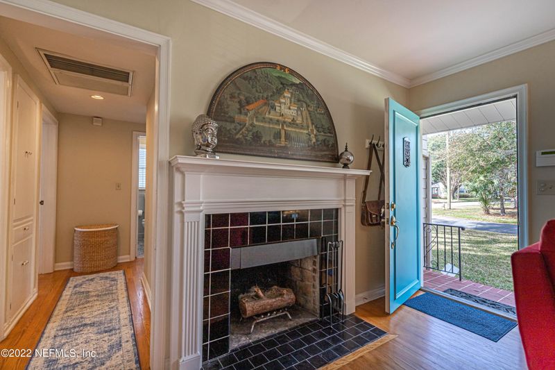 1279 Lechlade Cir, Jacksonville, FL 32205