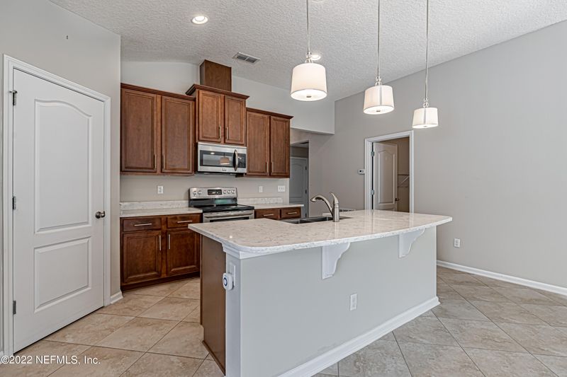 128 Lochnagar Mountain Dr, St Johns, FL 32259