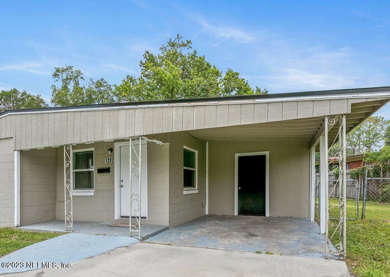 1282 Peacefield Dr, Jacksonville, FL 32205