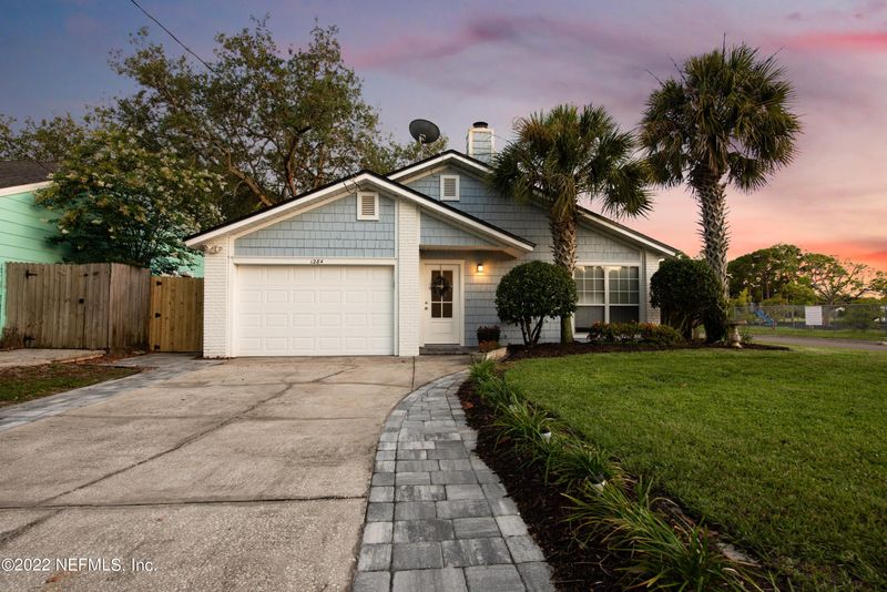 1284 Ruth Ave, Jacksonville Beach, FL 32250