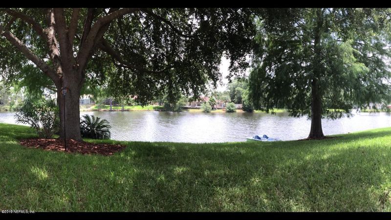 12868 Winthrop Cove Dr, Jacksonville, FL 32224