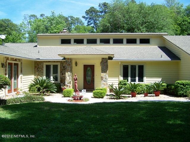 12873 Curt Dr, Jacksonville, FL 32223