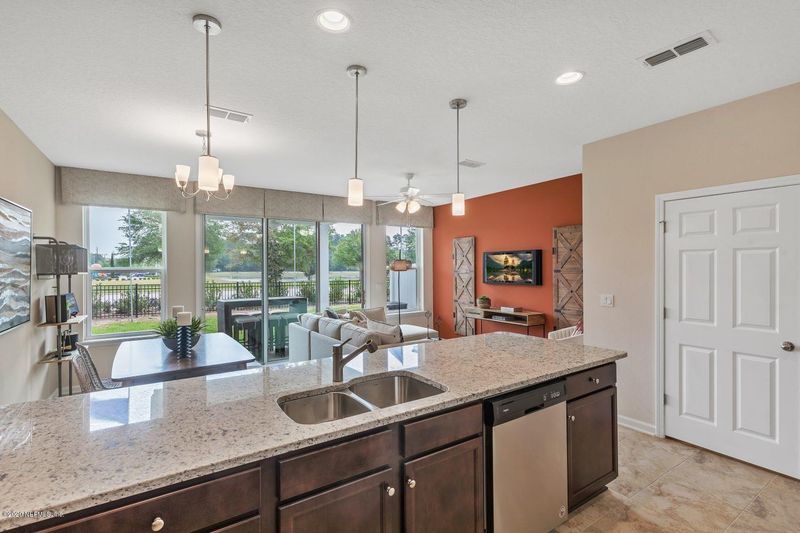 12873 Ludo Rd, Jacksonville, FL 32258