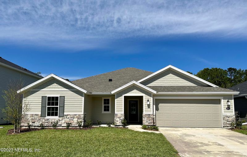 12894 Logans Walk Ln, Jacksonville, FL 32218