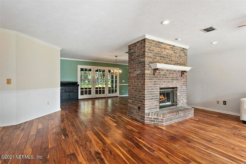 129 Glen Eagles Ct, Ponte Vedra Beach, FL 32082