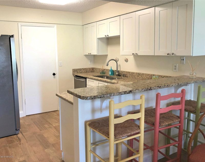 129 Rio Del Mar St #B, St Augustine, FL 32080