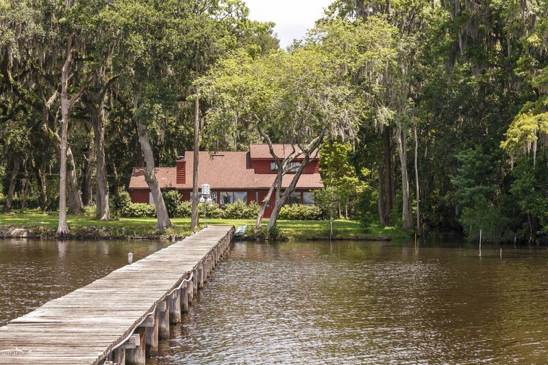 12901 Reggie Rd, Jacksonville, FL 32223