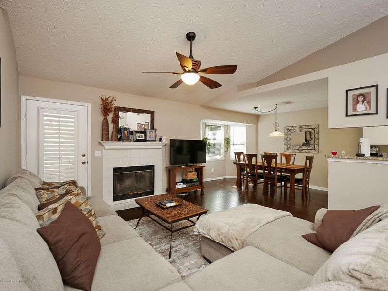 1292 18th St N, Jacksonville Beach, FL 32250