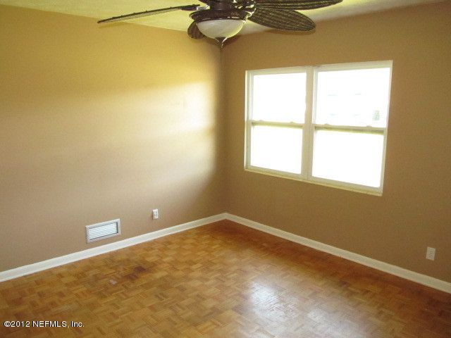 1296 Sorrells Ct, Jacksonville, FL 32221