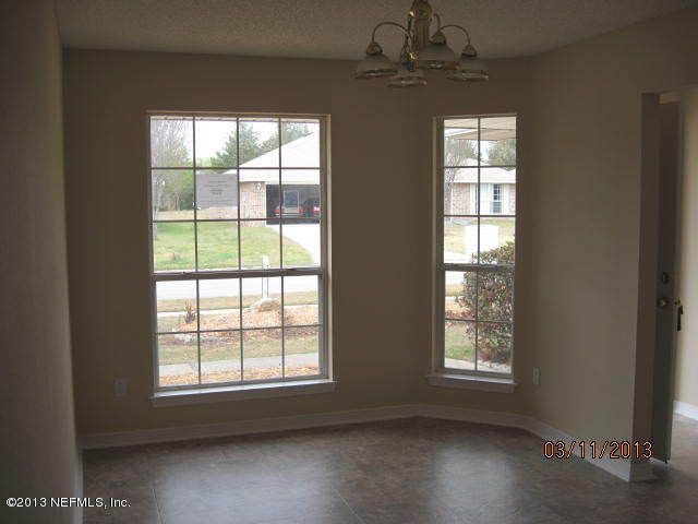 1297 Summit Oaks Dr W, Jacksonville, FL 32221