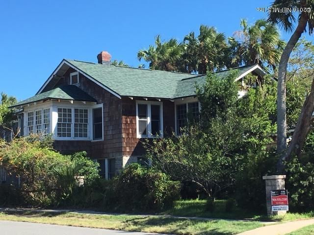 130 5th St, Atlantic Beach, FL 32233