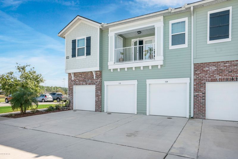 130 Burnett Ct #104, St Johns, FL 32259