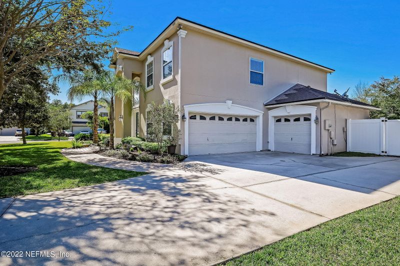 1300 Fireside Ct, St Augustine, FL 32092